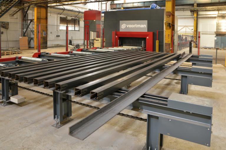 EXCON zahajuje automatizovanou výrobu ocelových konstrukcí a nabízí trhu tvarové výrobky z hutních materiálů