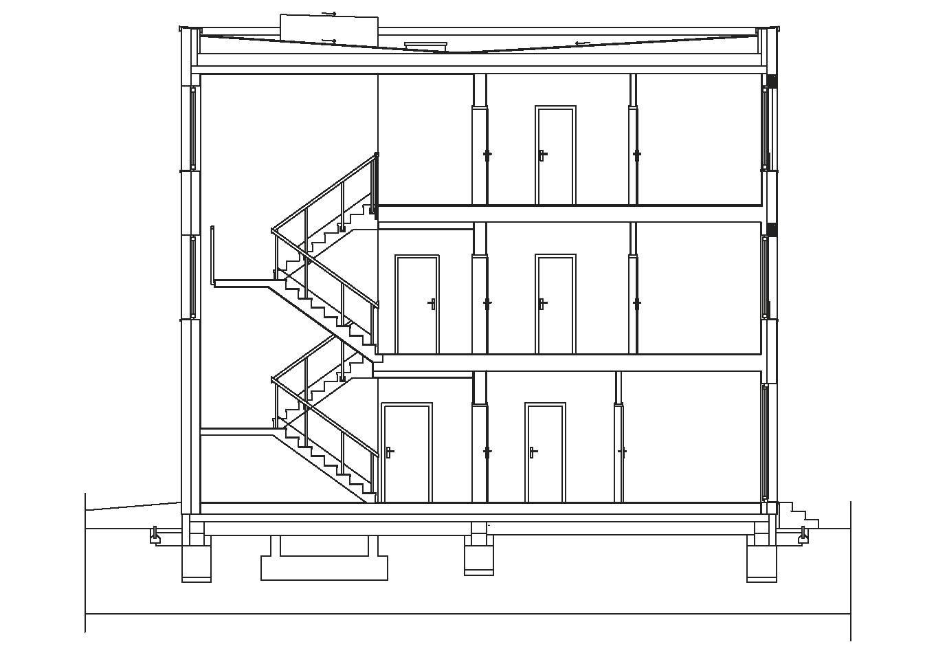 Bytový dům Pardubice – půdorysy. Komfortní třípodlažní bytový dům ve tvaru obdélníku s plochou střechou vychází z principu modulů o šířce 5,4 a 5,6 m. Konstrukčním materiálem jsou CLT panely.