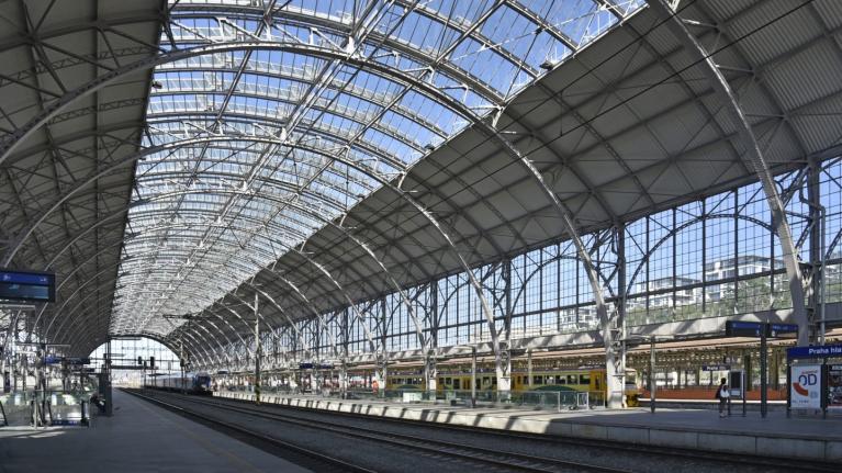 Praha hostí konferenci o plánech na rozvoj nádraží a území kolem nich