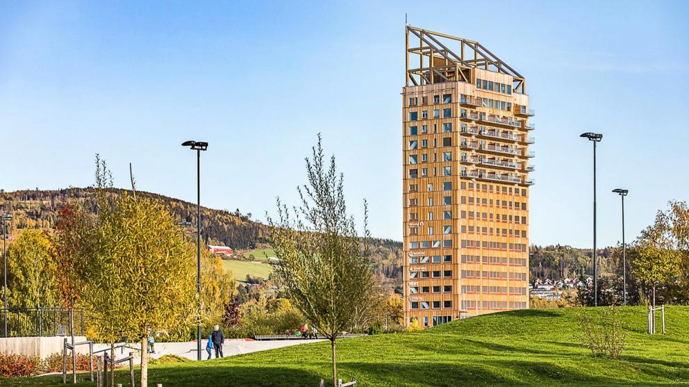 Mjøstårnet The Tower of Lake Mjøsa / Voll Arkitekter. Foto © Ricardo Foto