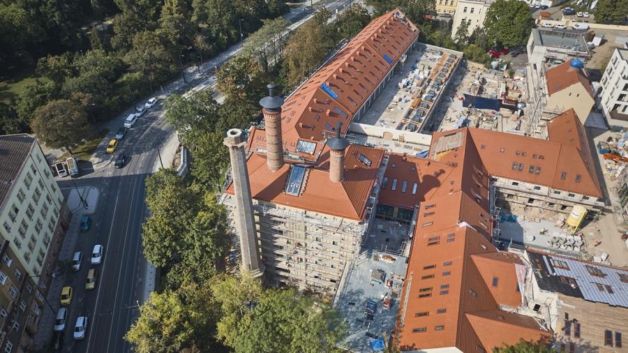 Metrostav dokončuje přestavbu Nuselského pivovaru na novou čtvrť pro bydlení i obchod