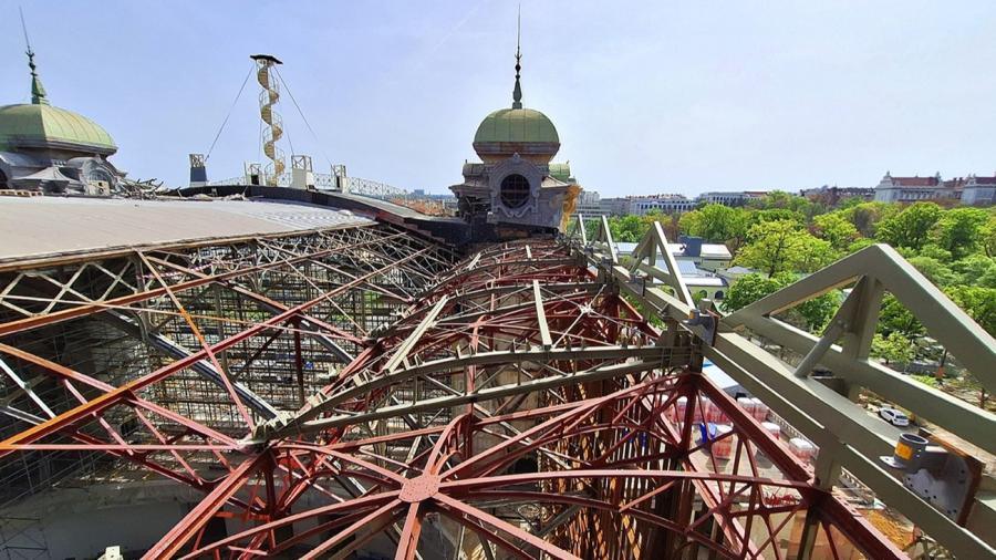 Rekonstrukce a zesílení původních ocelových konstrukcí objektů střední haly a pravého křídla Průmyslového paláce